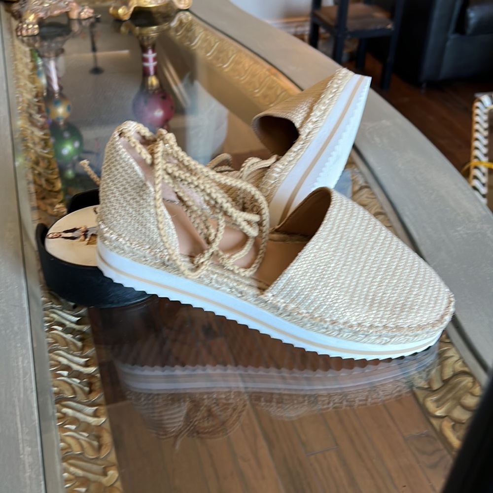 **Jlo Platform Tie Ups** - image 1